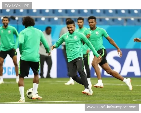 俱乐部在夏窗引援时注重年龄与潜力的平衡，俱乐部出现的原因有哪些